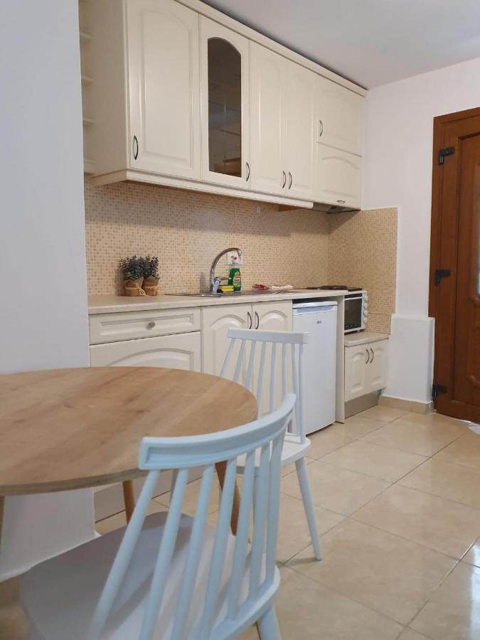 Mevi Apartments Naxos City Bagian luar foto